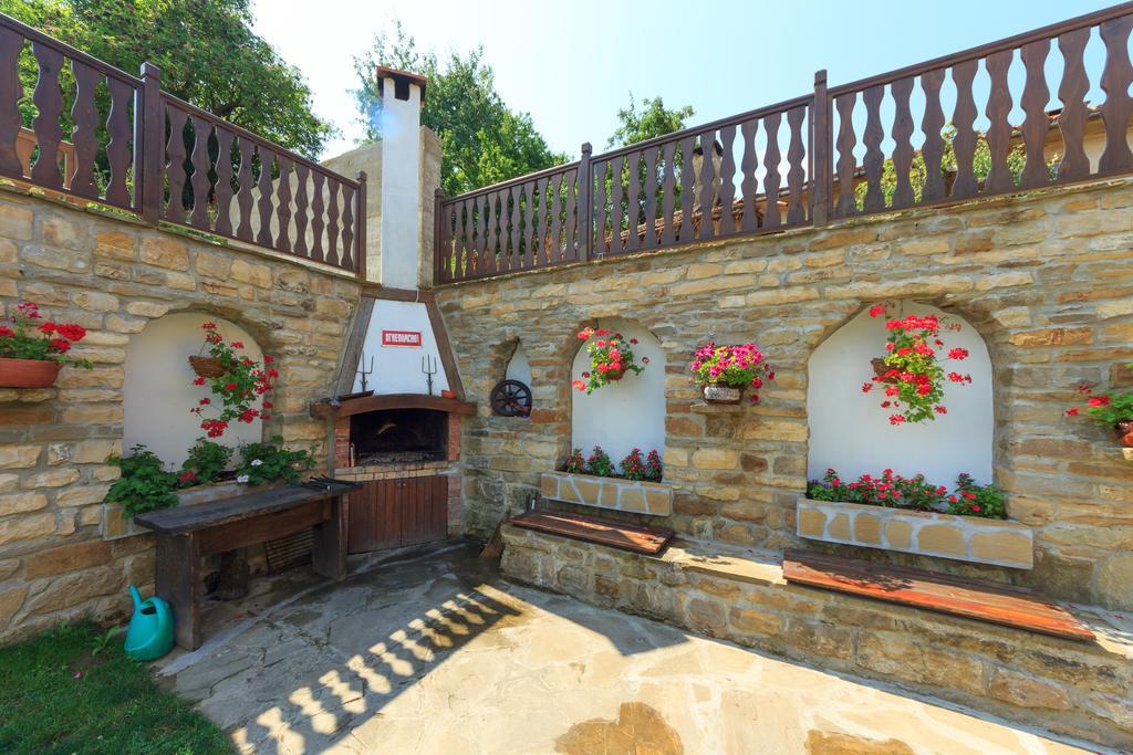 Chamurkov Guest House Veliko Tárnovo Exterior foto
